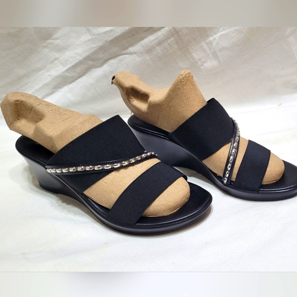 NEW Italian Shoemakers Wedge Sandals, Women’s Size 8